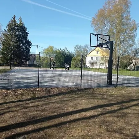 Suvemaja *